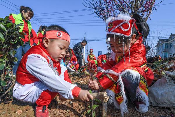 彩虹六号异种装备怎么获取